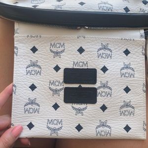 ❤️🔥MCM🔥❤️*LARGE* tote bag!!!!